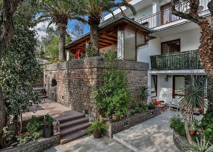 Milan\'S Apartments